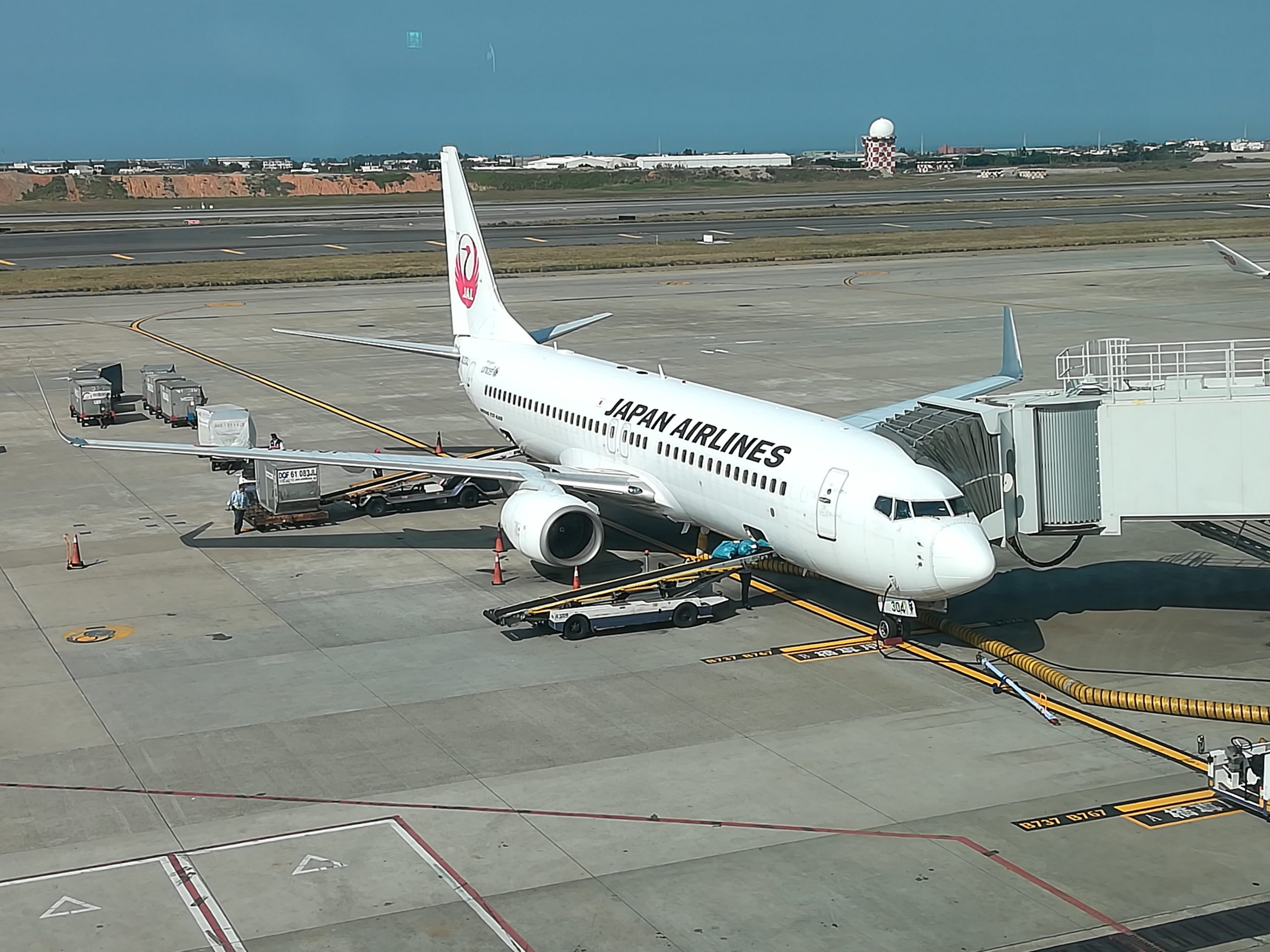 Jal 台北桃園 成田 737 800 国際線仕様機のエコノミー最前列って 一人旅おじさんの飛行機 マイル グルメ情報